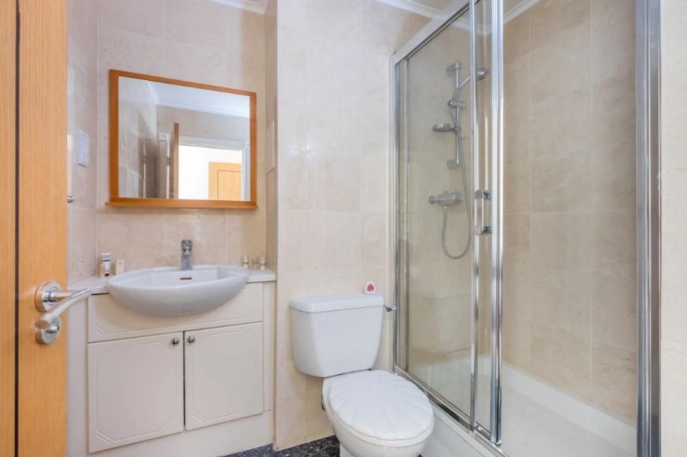 Property photo 3 of 4