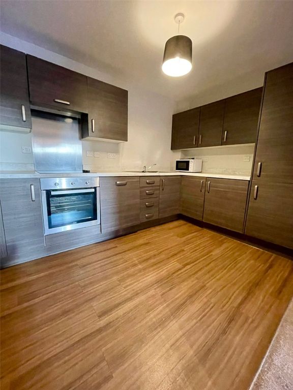 Property photo 2 of 17 Kitchen