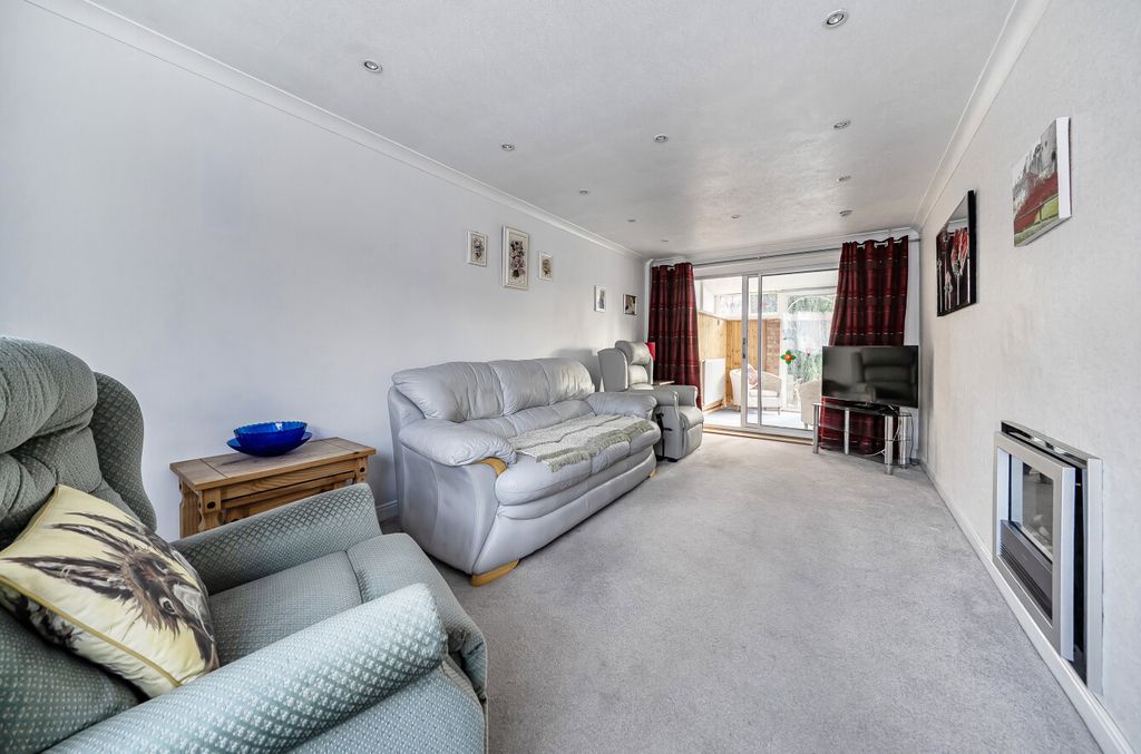 Property photo 2 of 16 1402228-5-696F7F7...