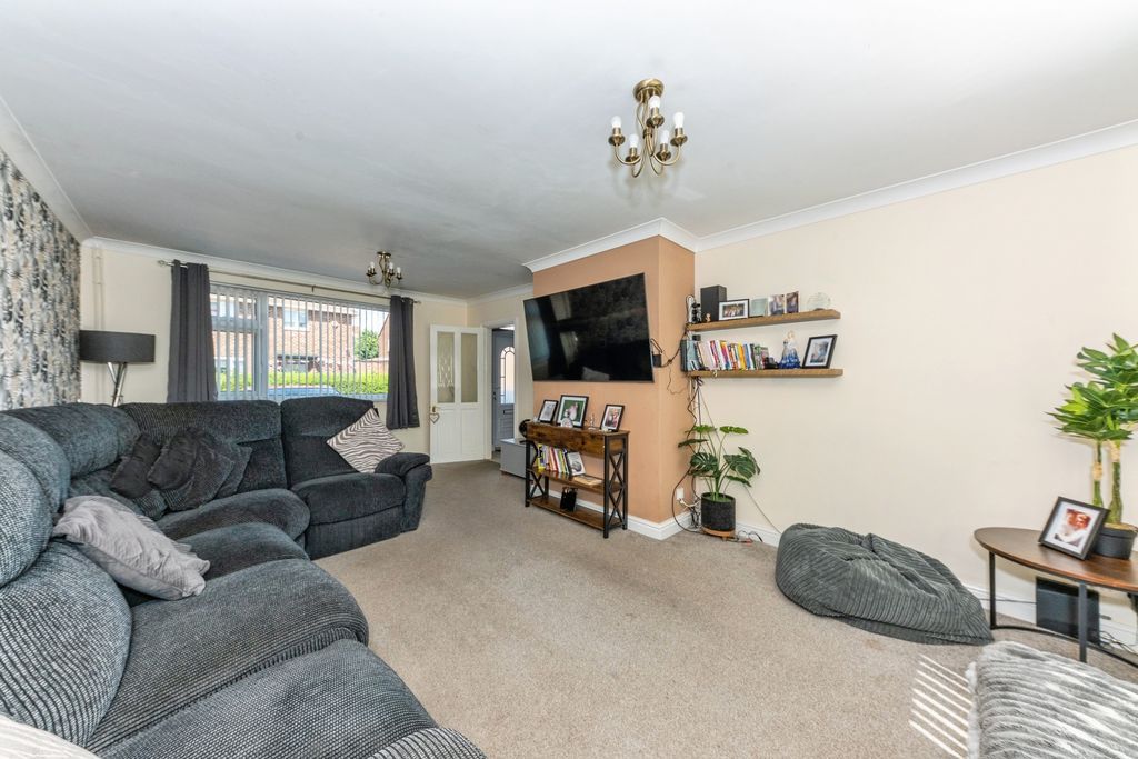 Property photo 3 of 16 Living Room View 2