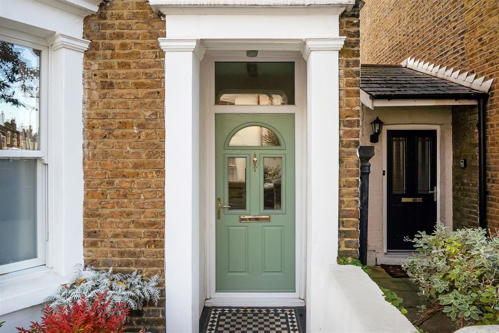 Property photo 2 of 17 Helliwell &amp; Co