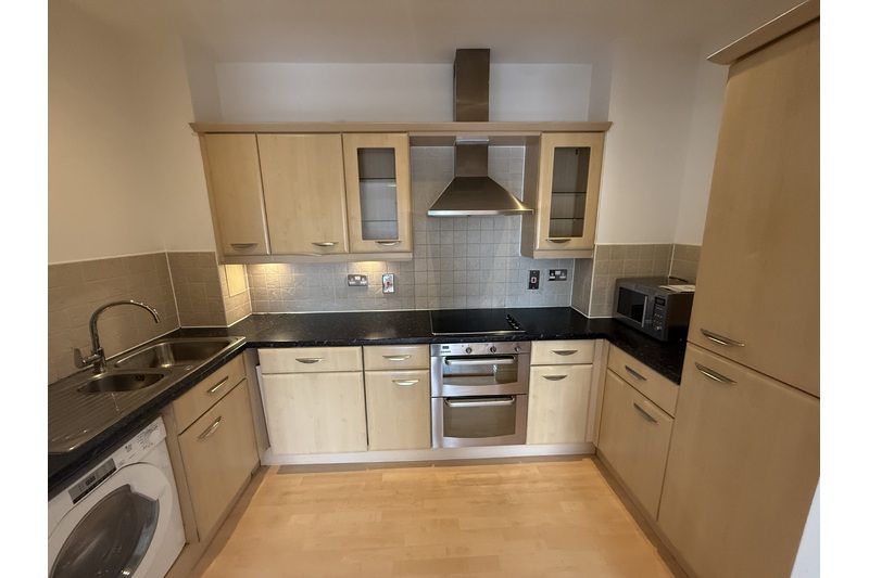 Property photo 2 of 8