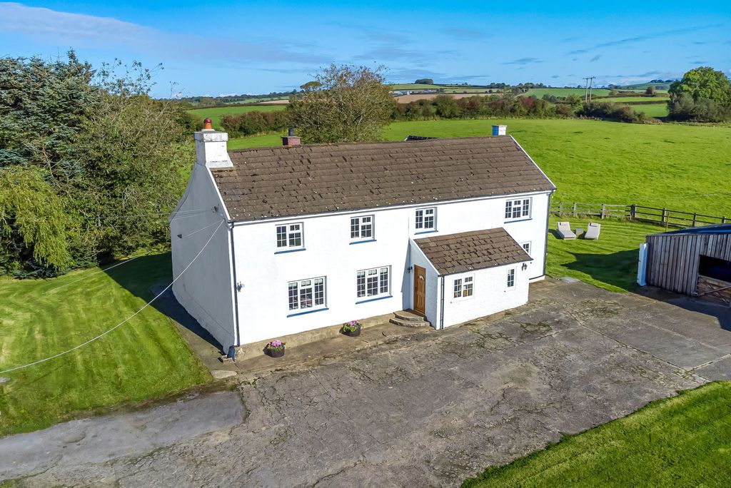 Property photo 2 of 44