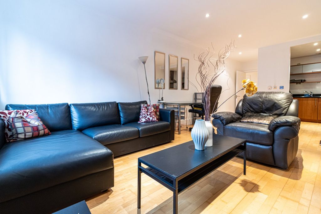 Property photo 2 of 8 Picture No. 28