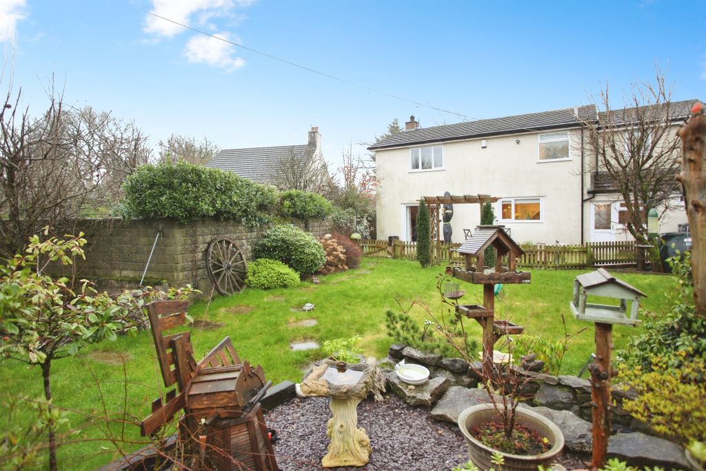 Property photo 2 of 26