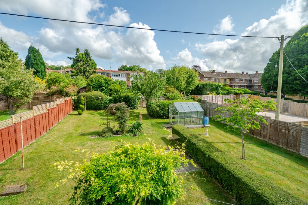 Property photo 2 of 23