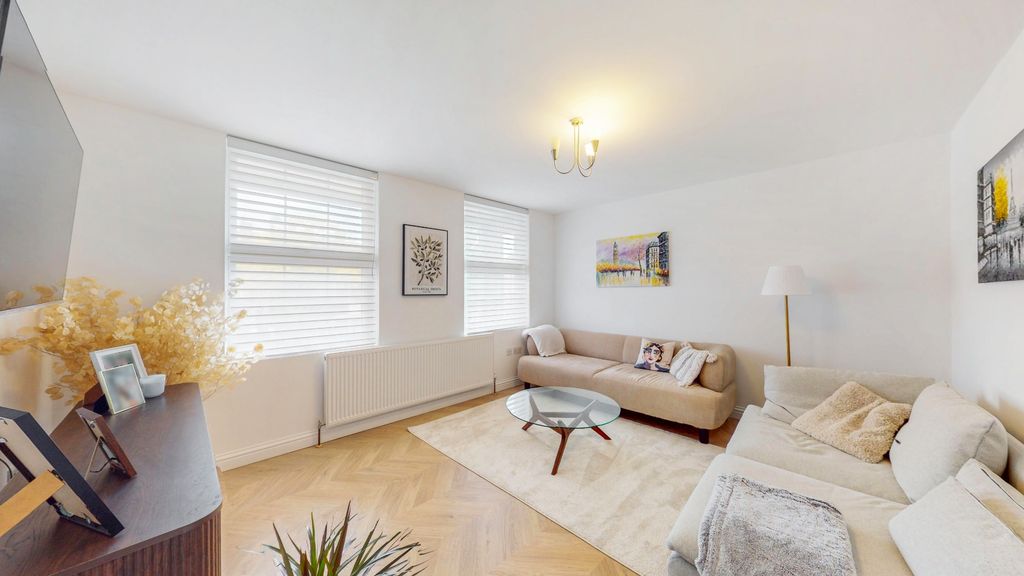 Property photo 1 of 14 5131201