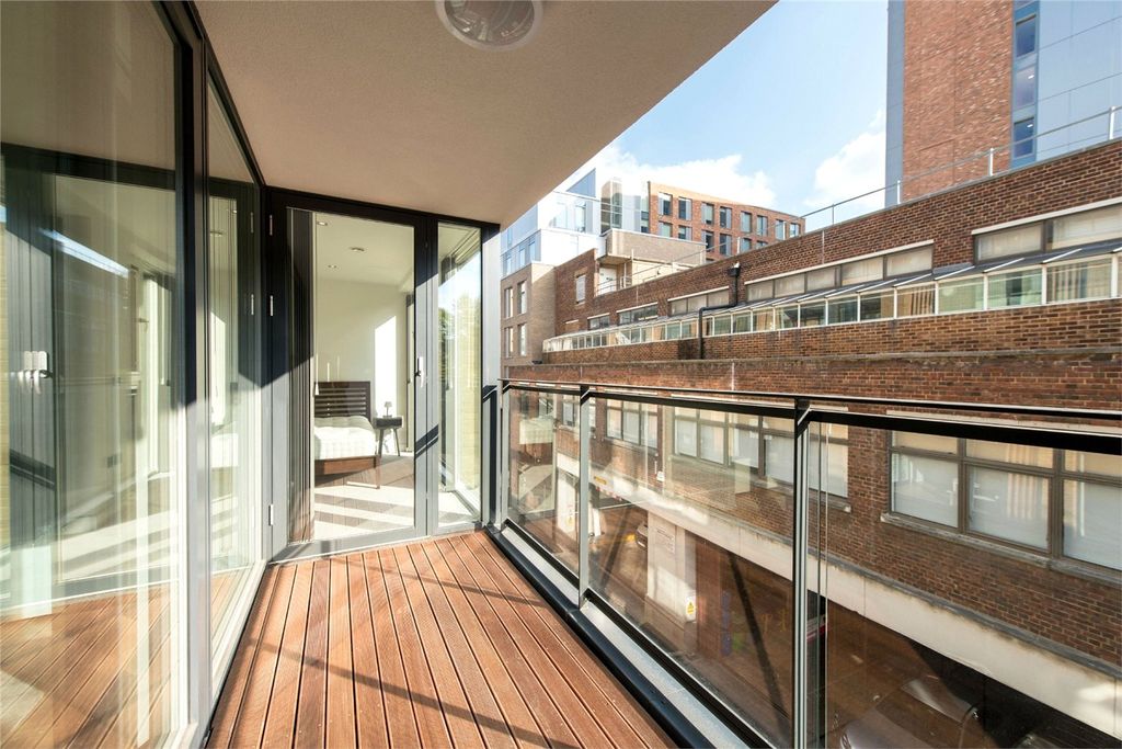 Property photo 2 of 19 Picture 8