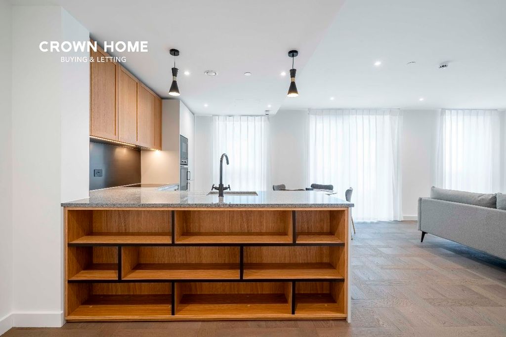 Property photo 3 of 28