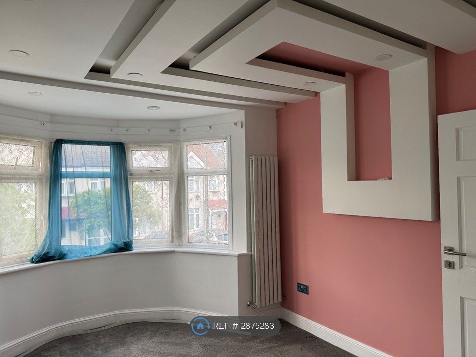 Property photo 1 of 24 Master Bedroom Pic1