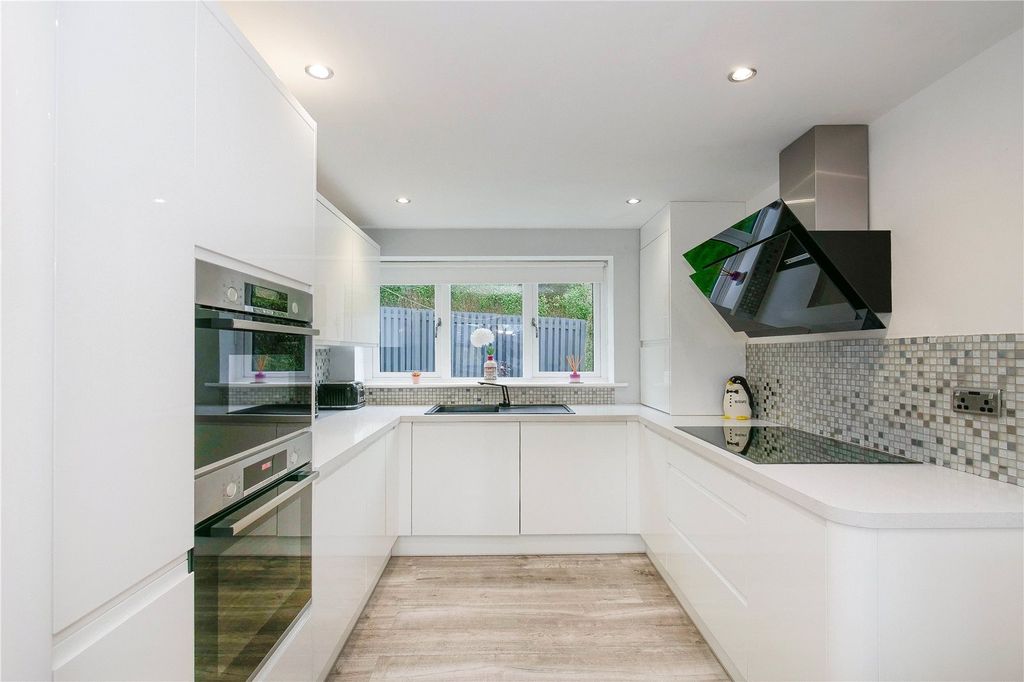 Property photo 3 of 25 Picture No. 05