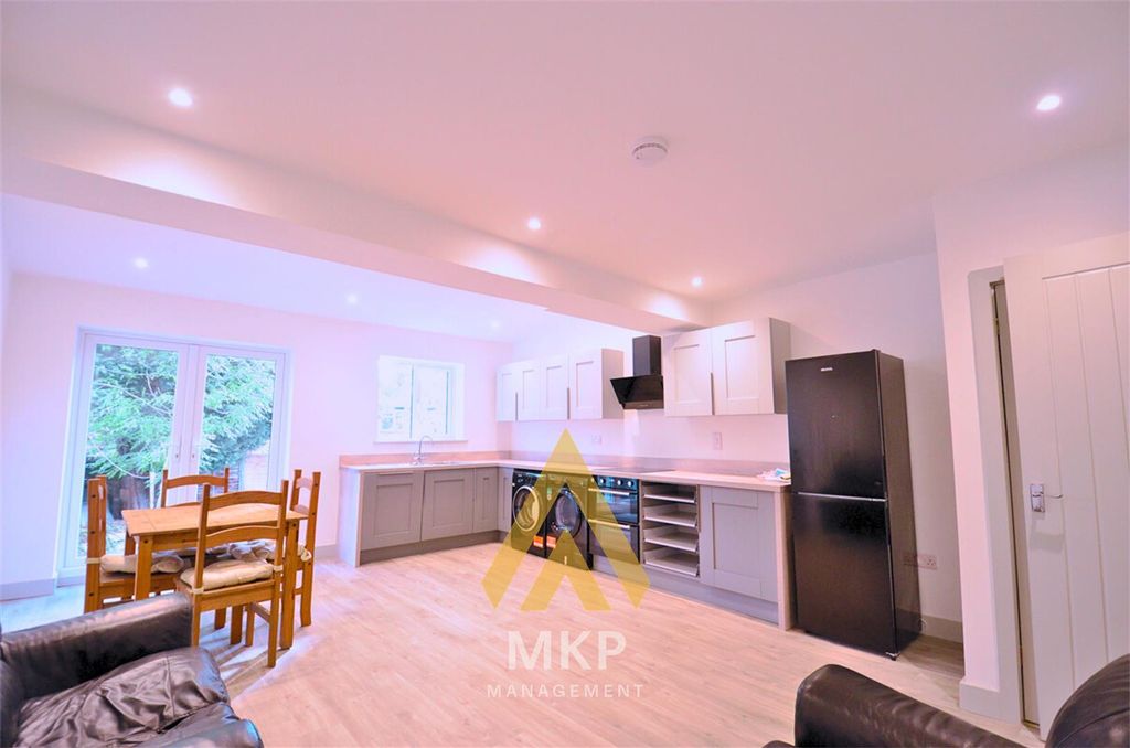 Property photo 1 of 14 1.Png