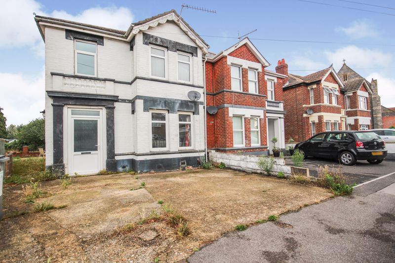 Property photo 1 of 10 Photo 8