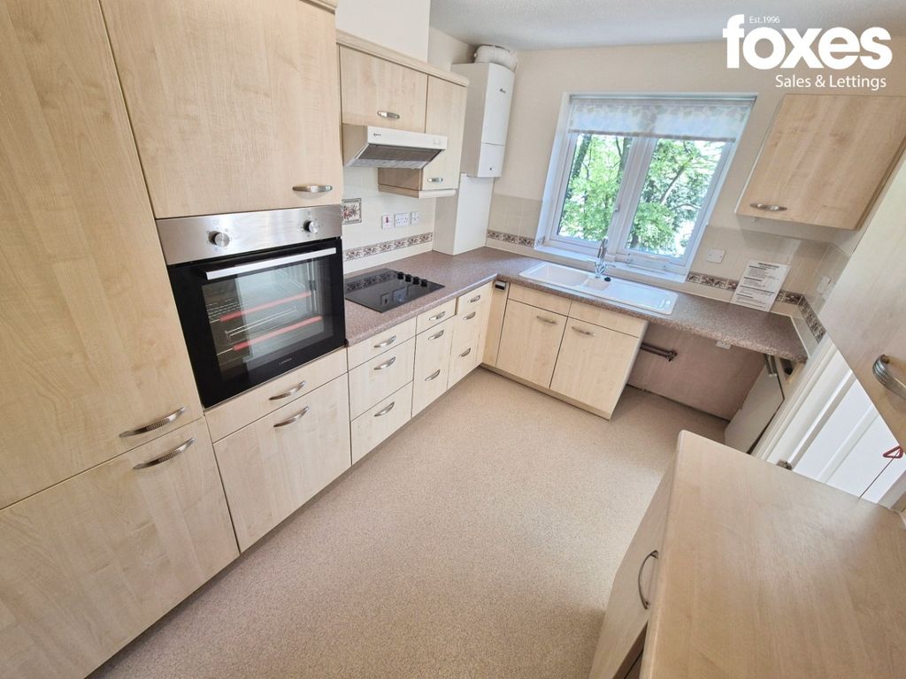 Property photo 2 of 15 5078092