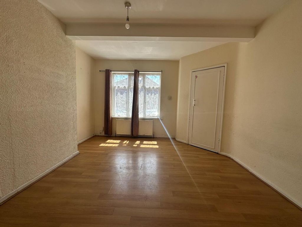 Property photo 2 of 9 Living Room
