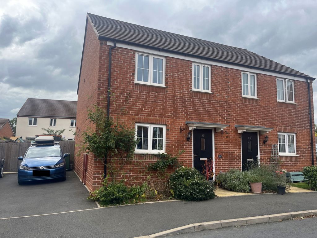 Property photo 1 of 20 3 Bedroom Semi Detached House For Sale