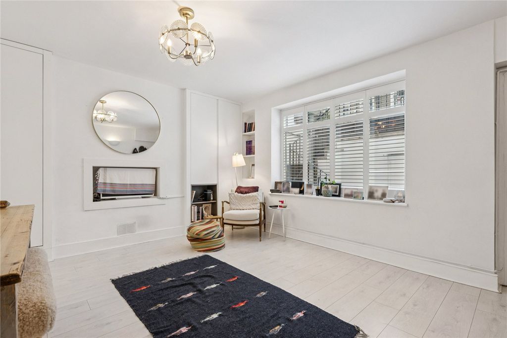 Property photo 3 of 11 Reception Room