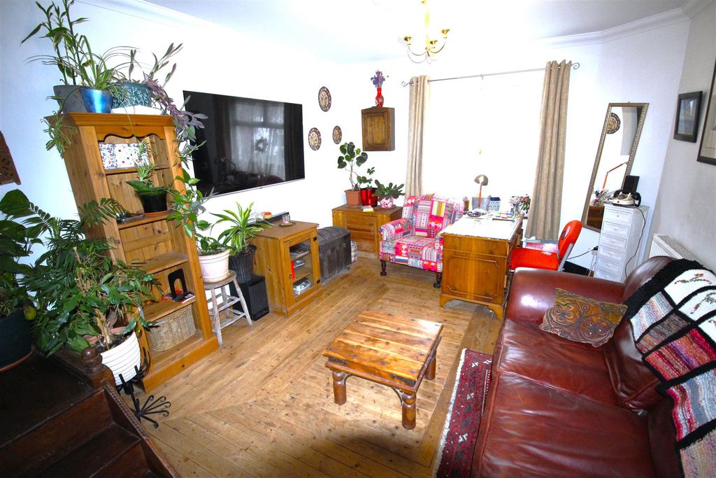 Property photo 2 of 9 Img_0504.Jpg