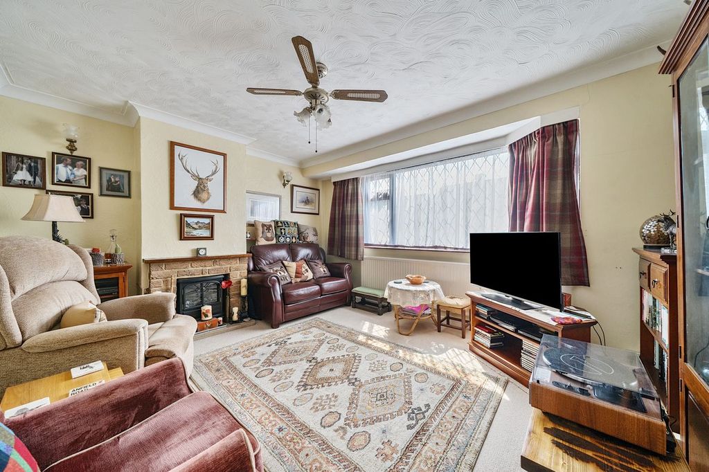 Property photo 3 of 14