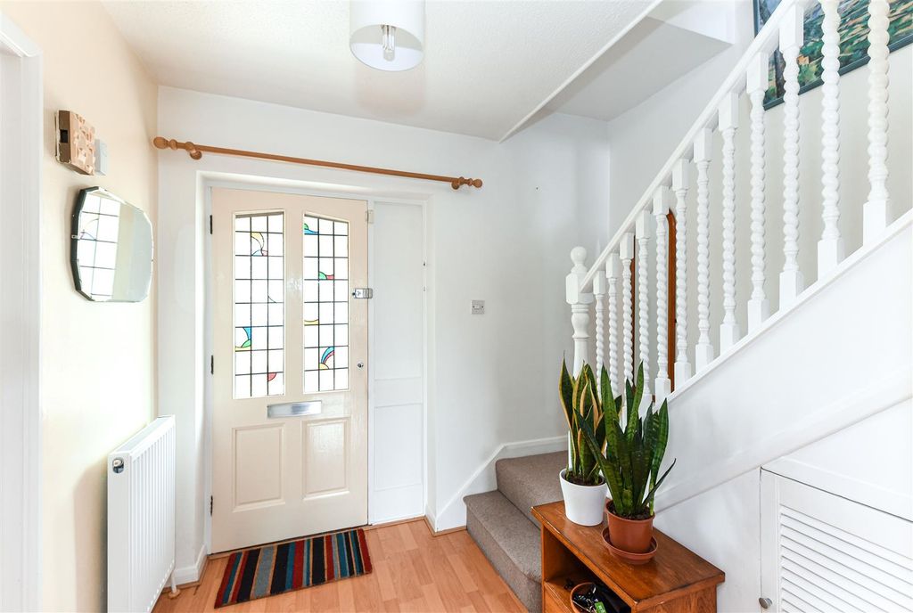 Property photo 2 of 21