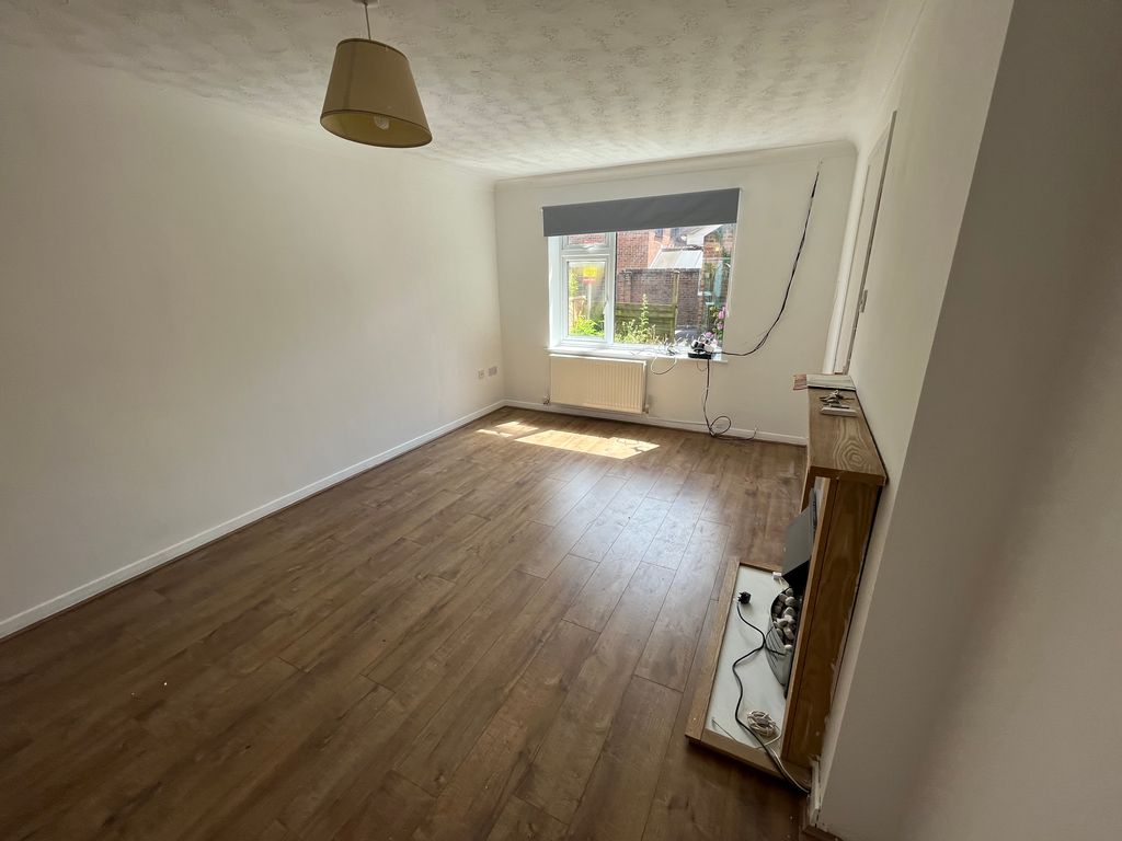 Property photo 2 of 12 Living Room