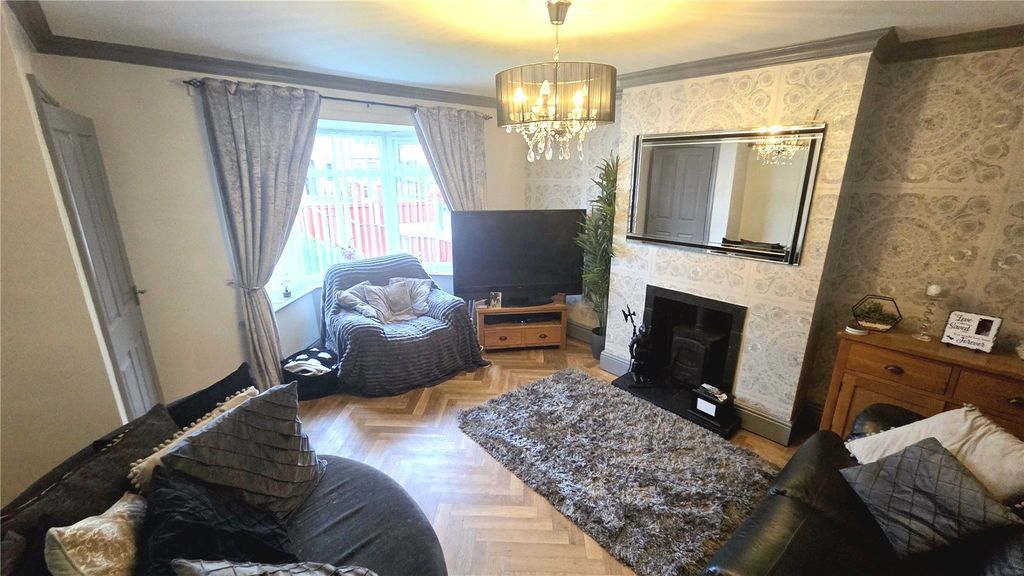 Property photo 3 of 14 Picture No. 11