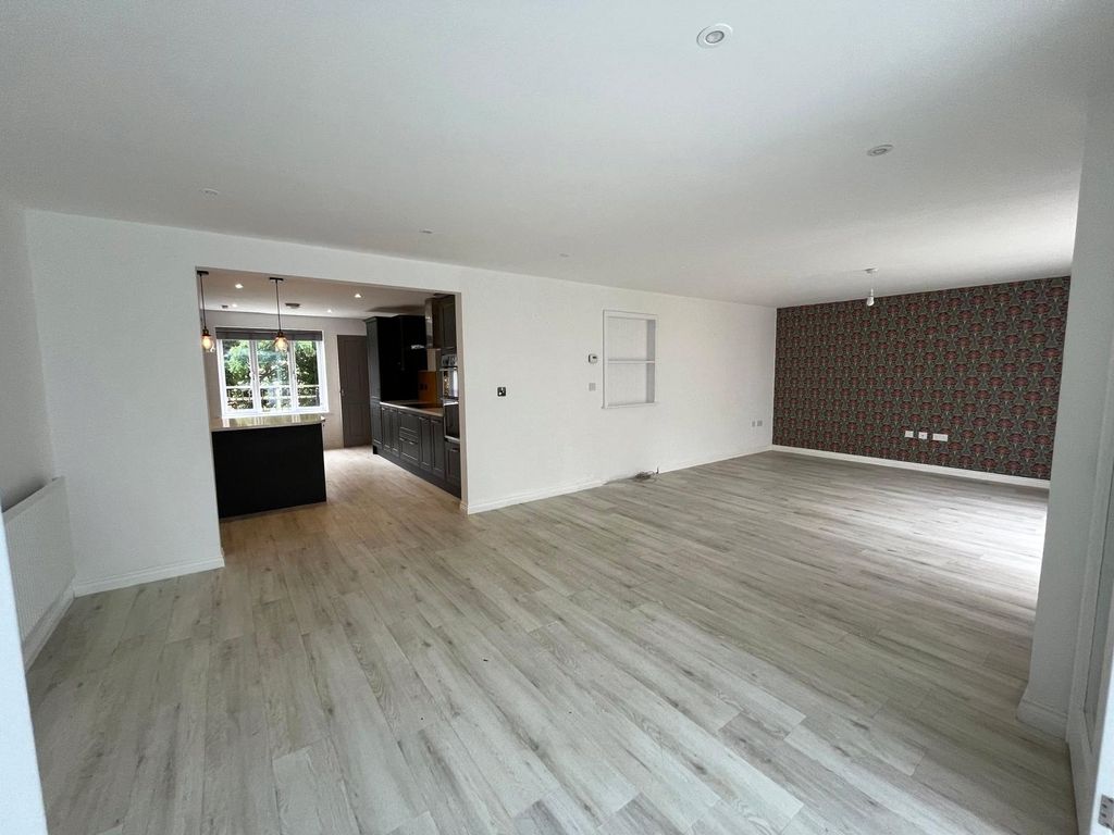 Property photo 3 of 15 Picture No. 08
