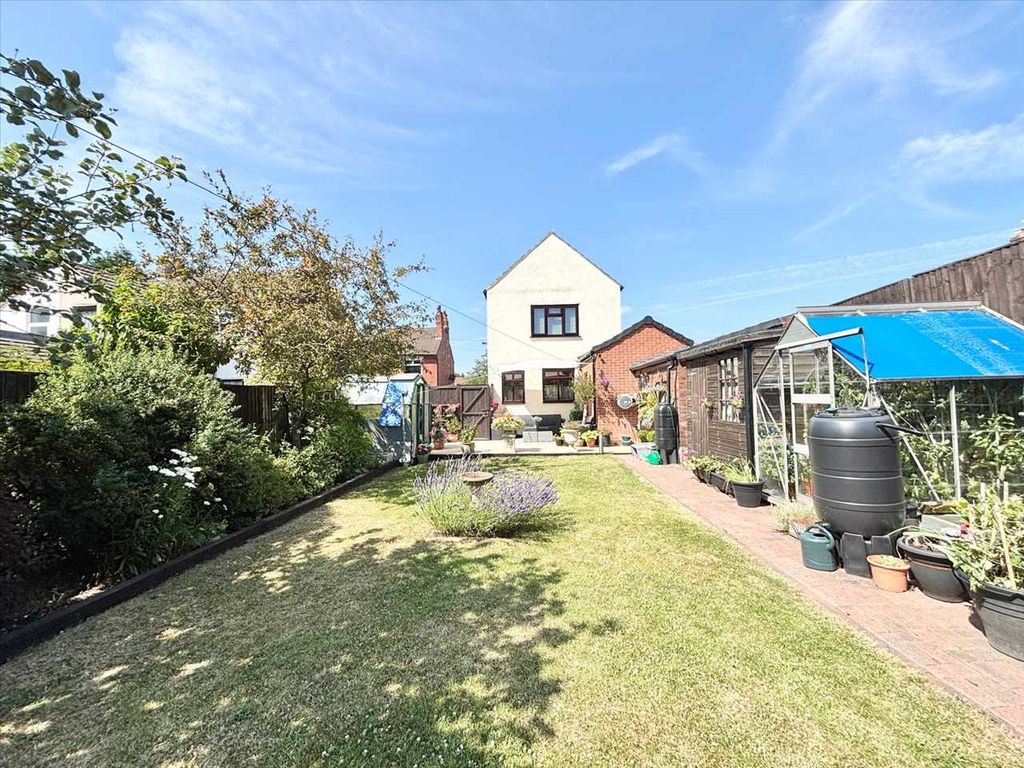 Property photo 2 of 29