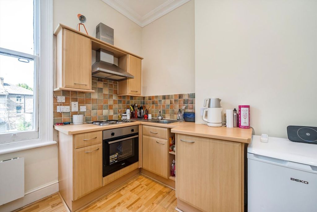 Property photo 3 of 4