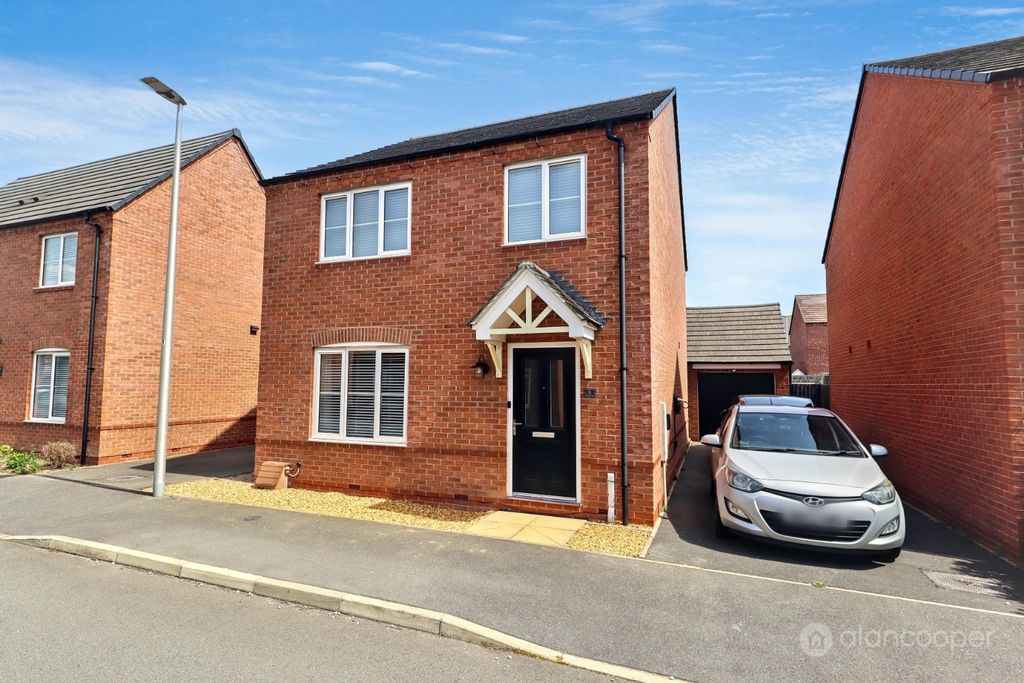 Property photo 1 of 36 5168011