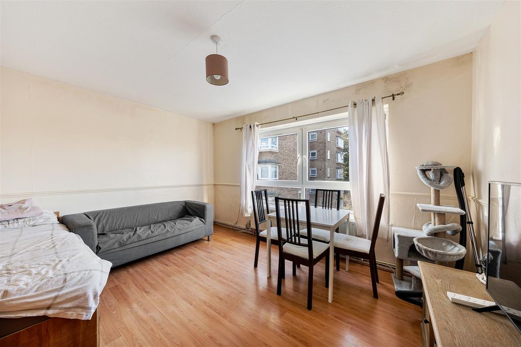 Property photo 2 of 9 John Burns Drive Ig11