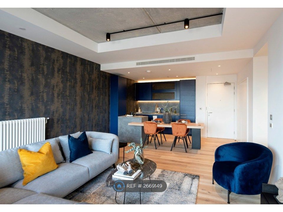 Property photo 1 of 10 London Flat To Let Good Luck Hope