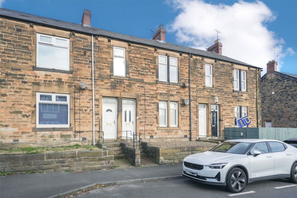 Property photo 1 of 10 External