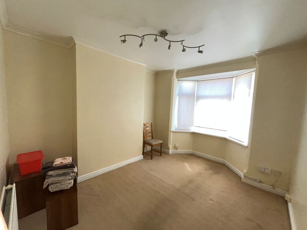 Property photo 2 of 31