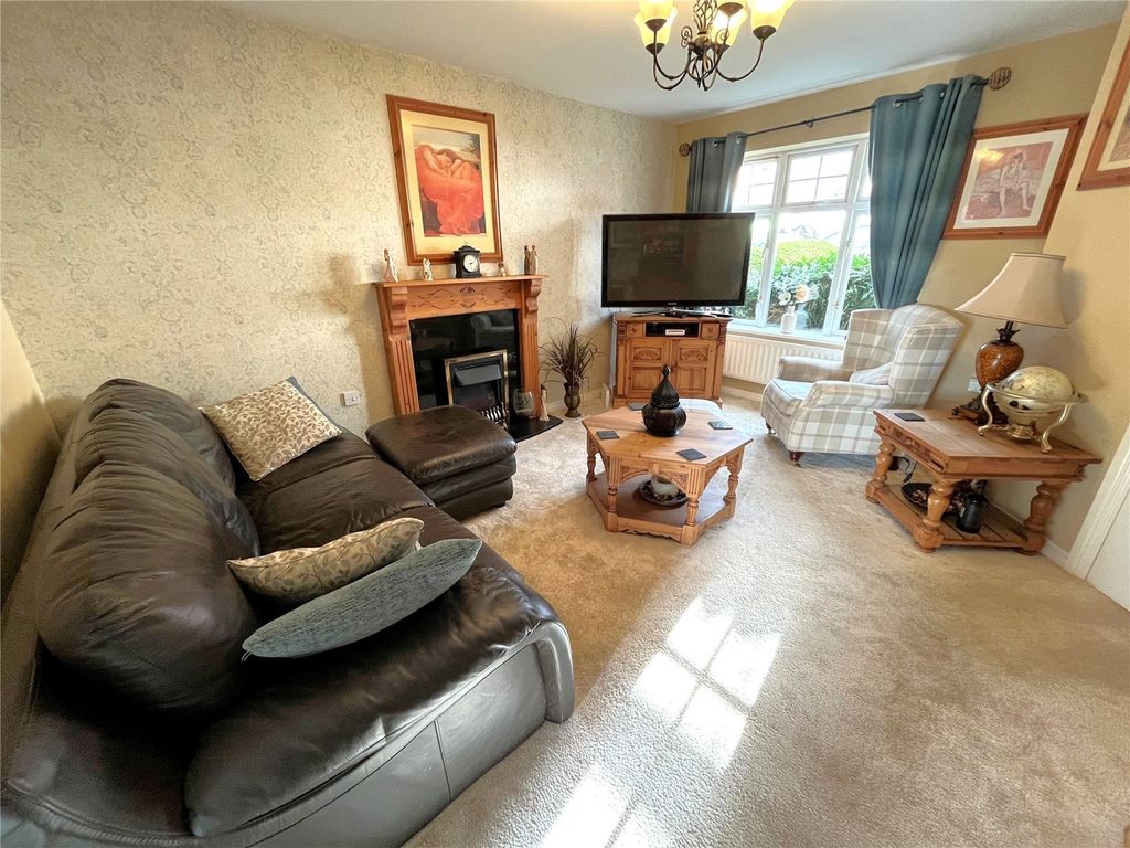 Property photo 2 of 21 Picture No. 19