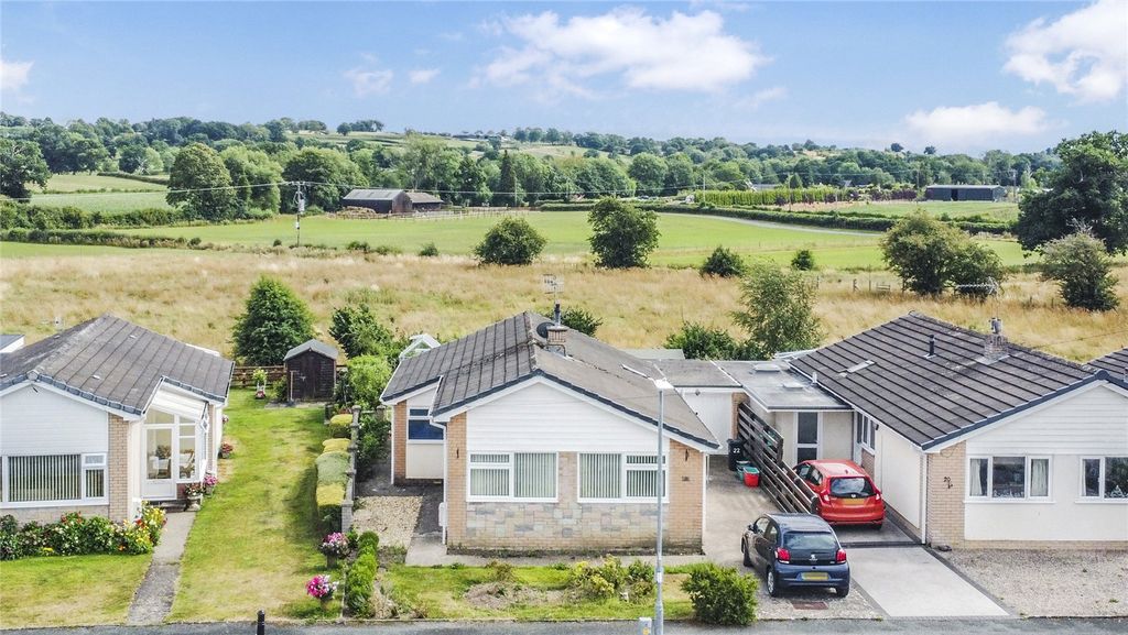 Property photo 1 of 17 Picture No. 19