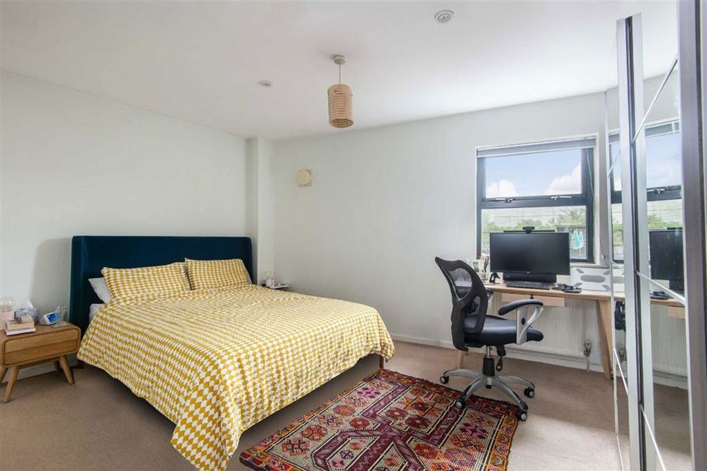 Property photo 3 of 8
