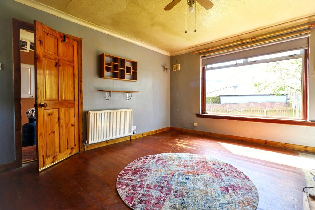 Property photo 2 of 16 Picture No. 09