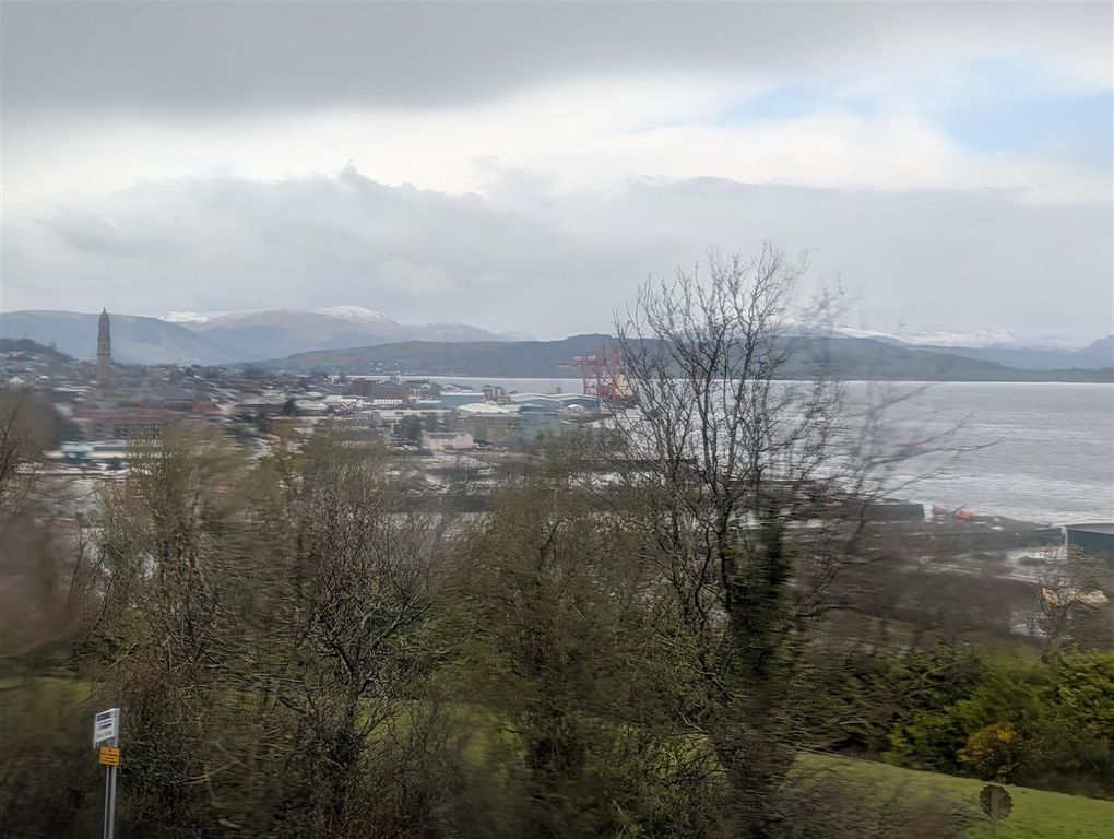 Property photo 3 of 12 8911.Jpg