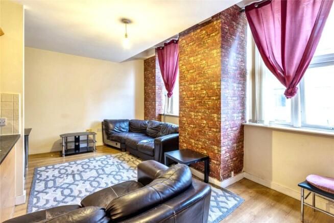 Property photo 2 of 9