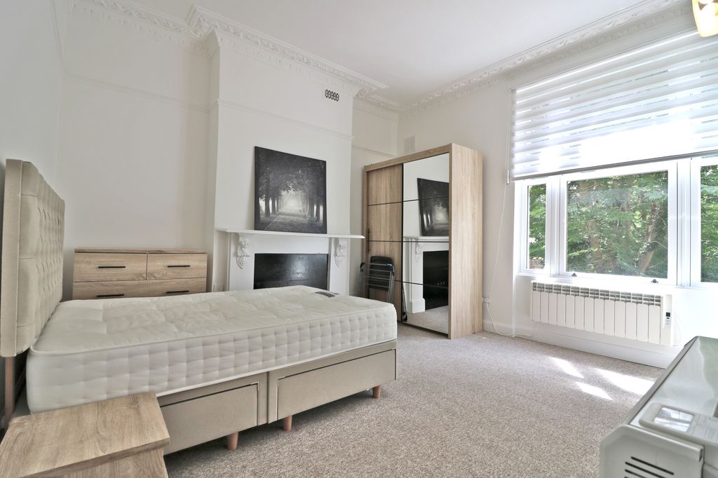 Property photo 1 of 4