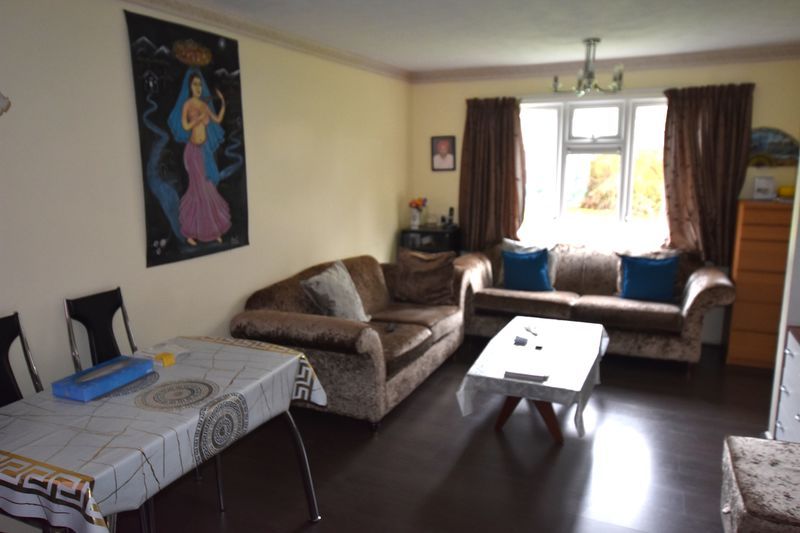 Property photo 2 of 8 Photo 8