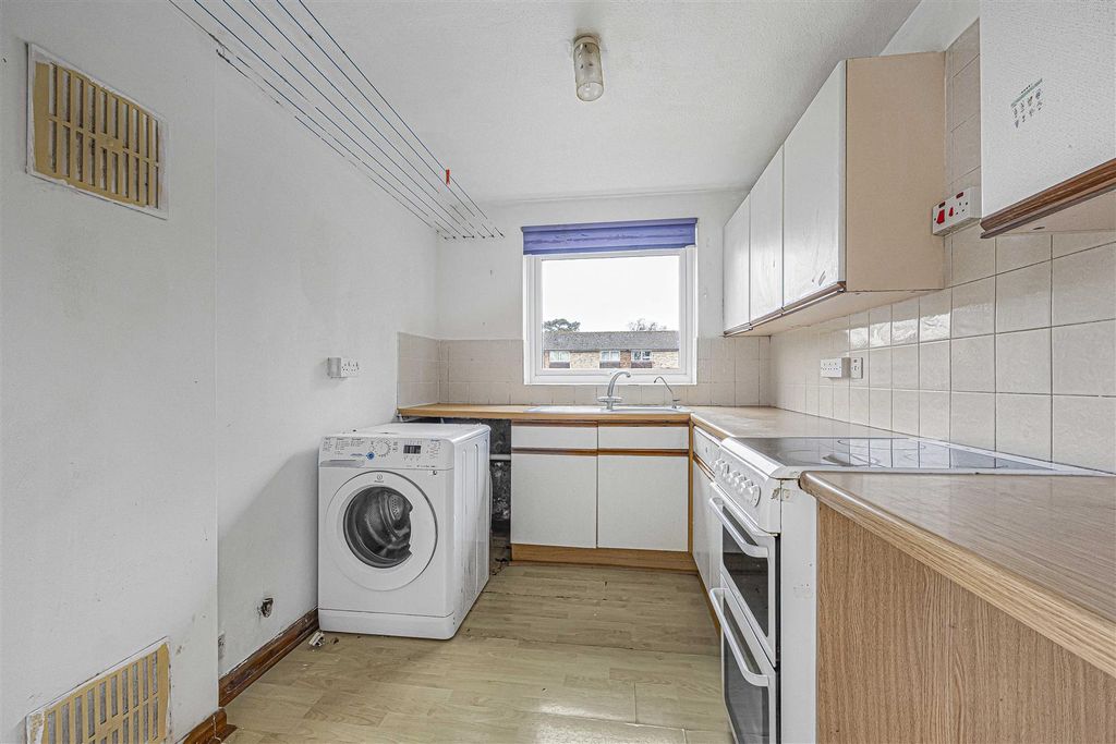 Property photo 3 of 9 11_73383.Jpg