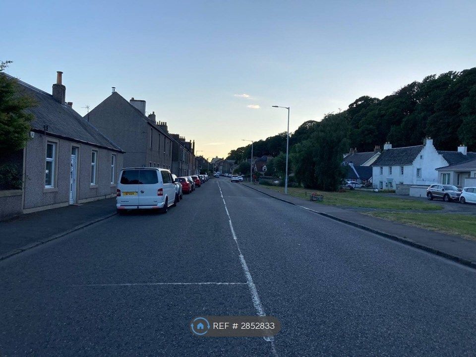 Property photo 3 of 35