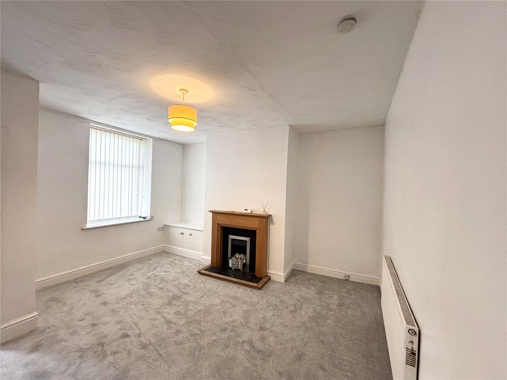 Property photo 2 of 14 Picture No. 31