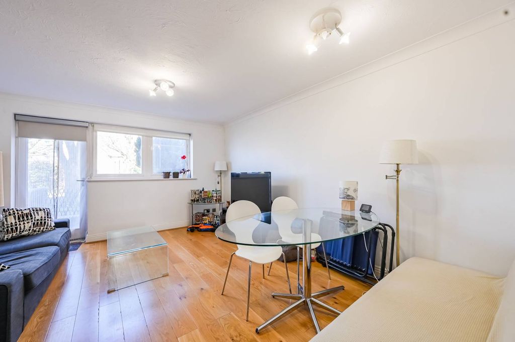 Property photo 2 of 15