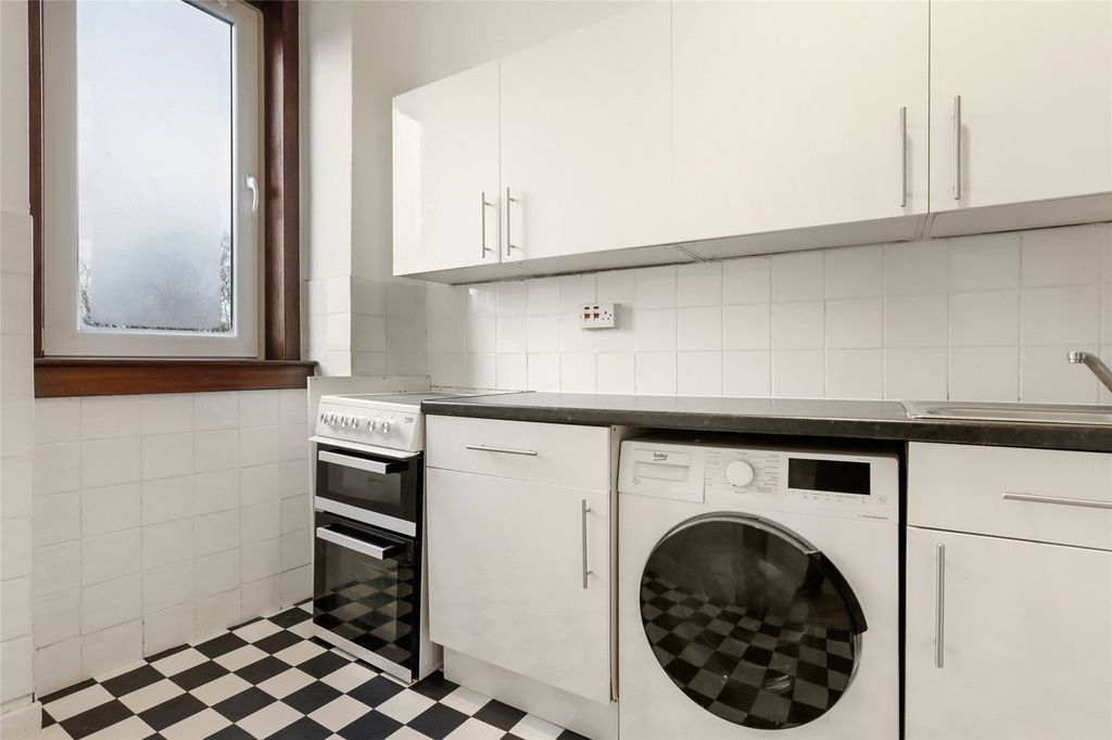 Property photo 3 of 21 Picture No. 08