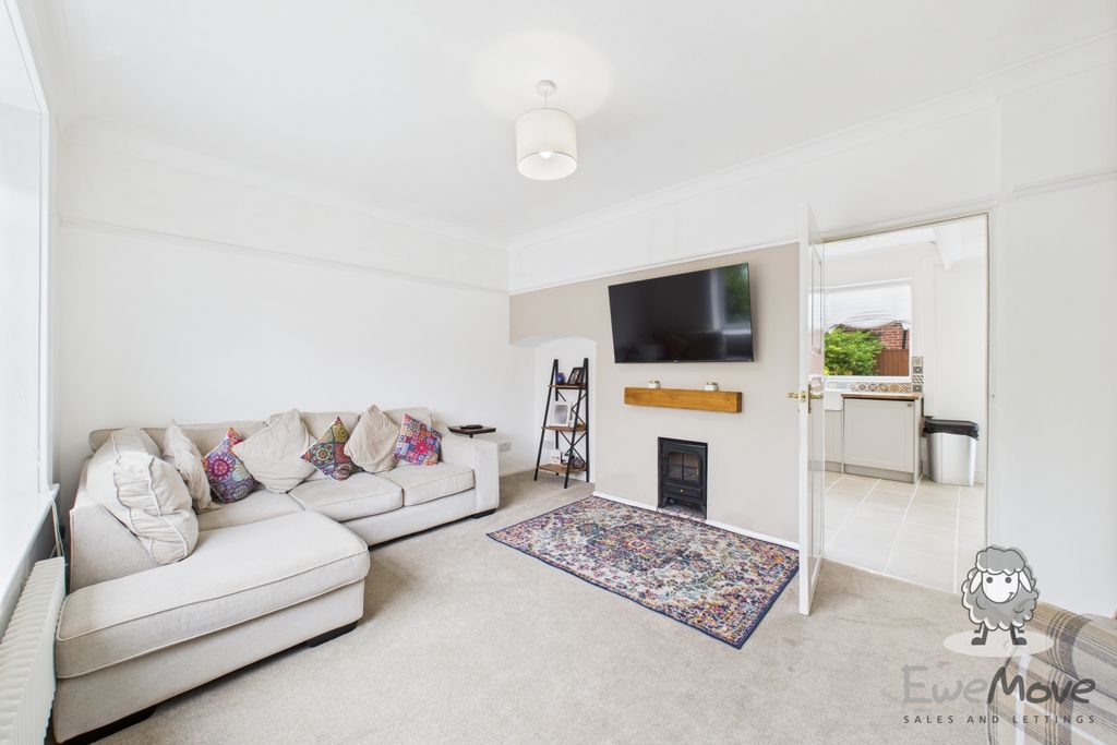 Property photo 2 of 12 10