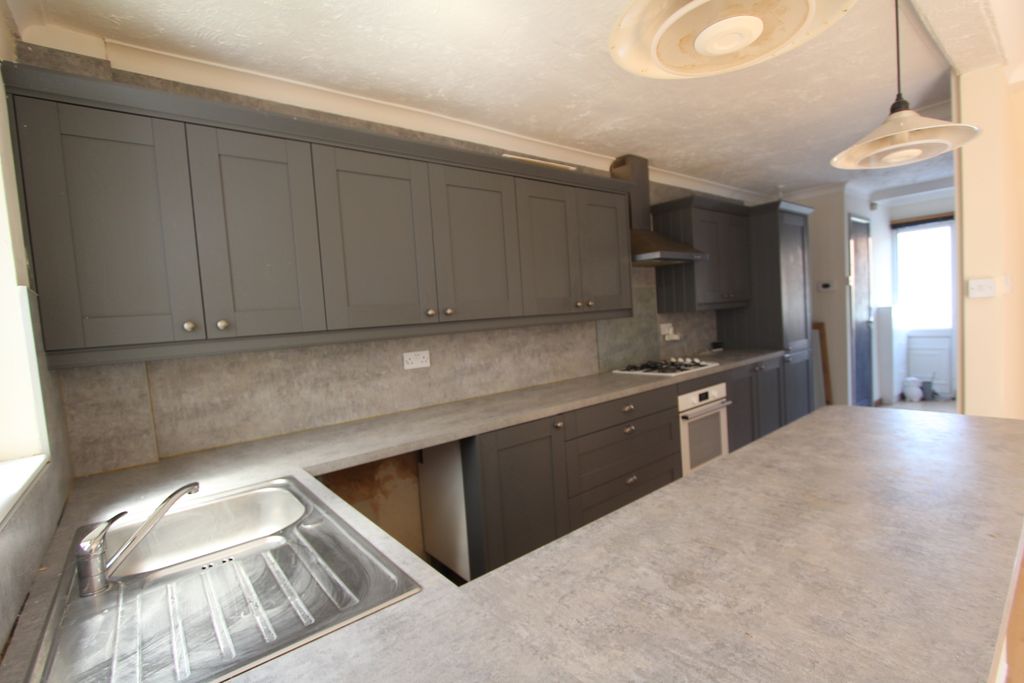 Property photo 2 of 16 Img_7042