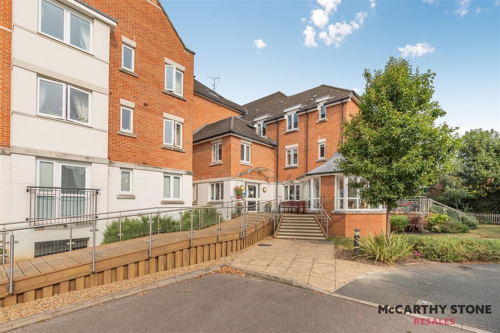 Property photo 1 of 15 8617381-Exterior01.Jpg